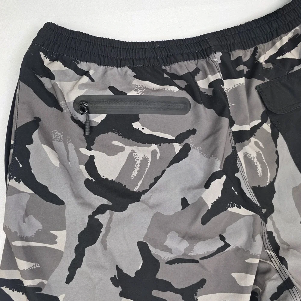 Freedom Industries Adapt Hybrid Shorts Mens‎ 2XL Camo Swim Trunks Boardshorts